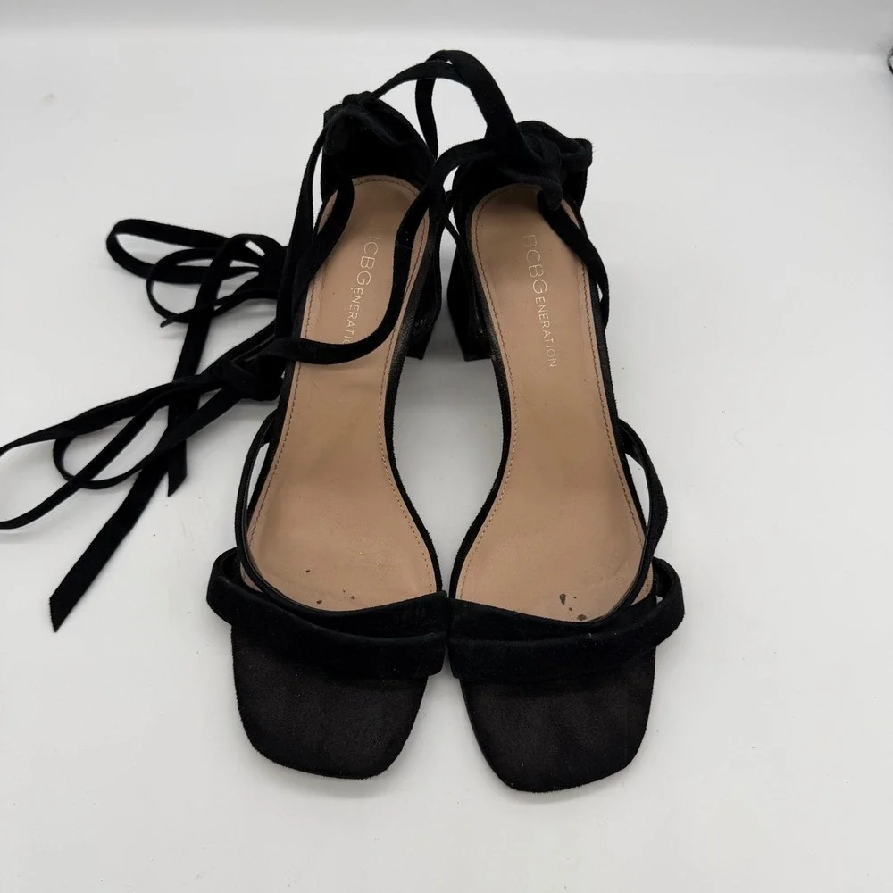 BCBGeneration Debby Black Suede Strappy Block Heel‎ Lace Up Sandals Size 8M